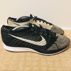 Nike Flyknit Racer “Volt” OG (Beat) Size 9.5 Mens